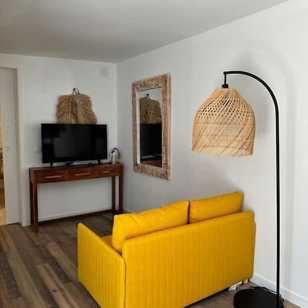 Petite Maison De Plage Apartment กอสตา ดา กาปาริกา ภายนอก รูปภาพ